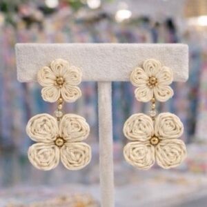Elegant Cream Floral Raffia Earrings